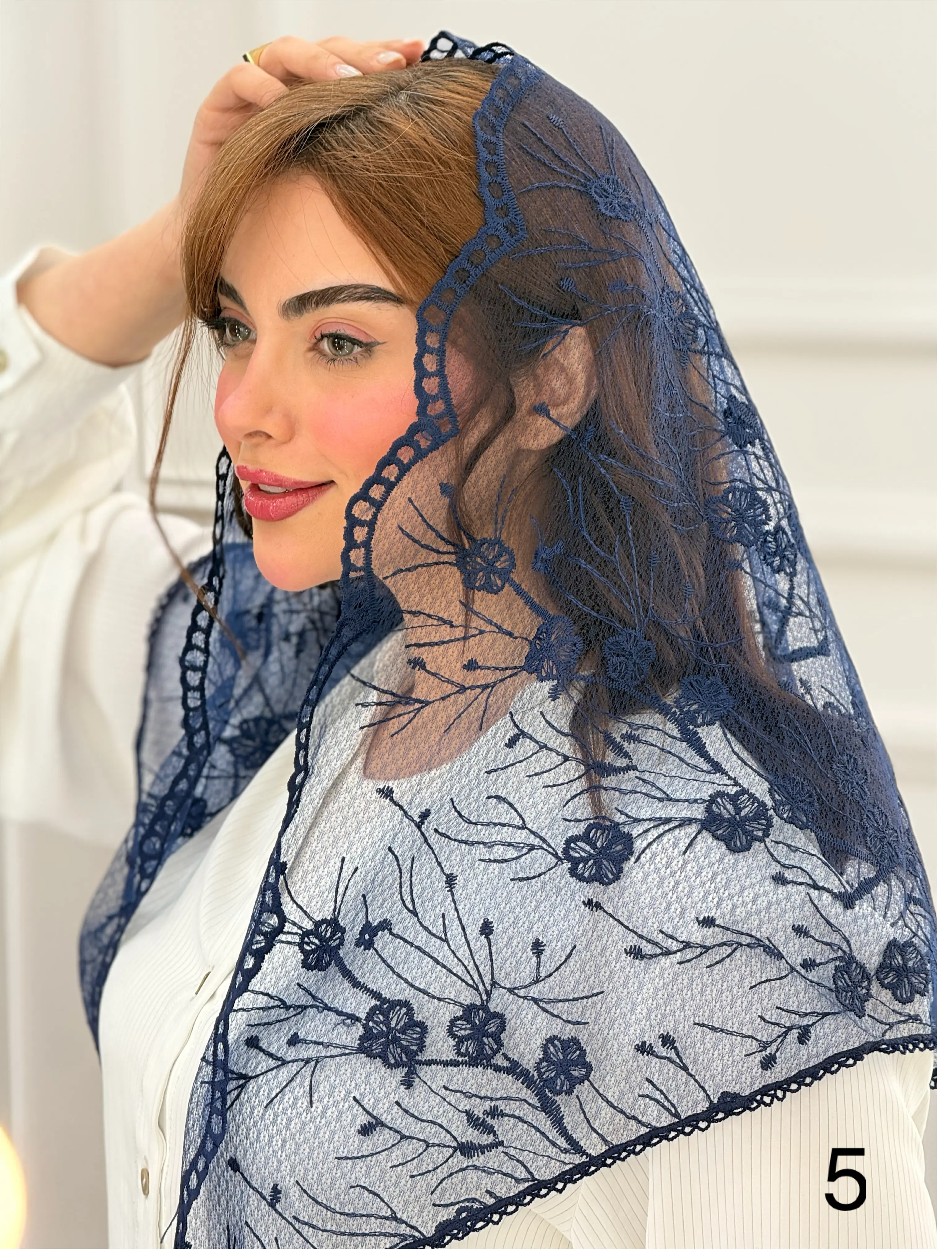 مینی اسکارف سه گوش دانتل سرمه ای
