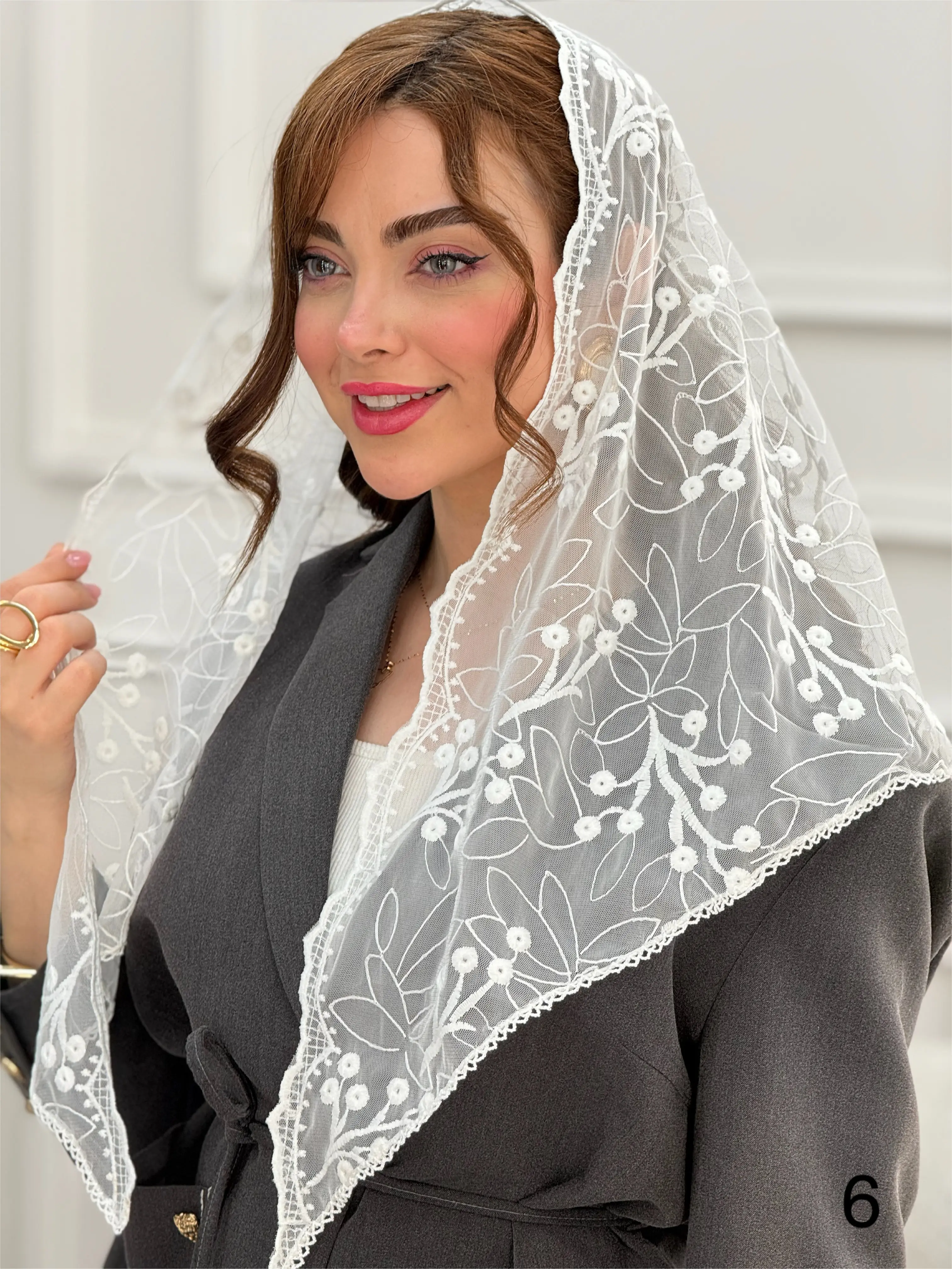 مینی اسکارف سه گوش دانتل سفید