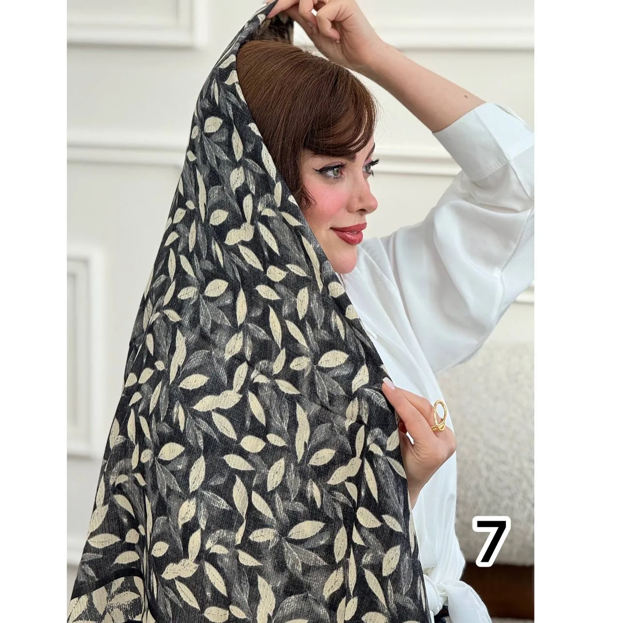 روسری نخی گارزاژاکارد طرح برگ