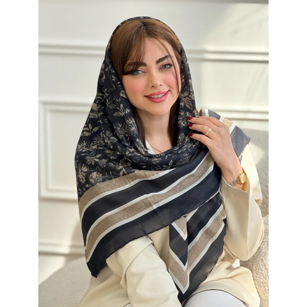روسری نخی طرح گل دیور