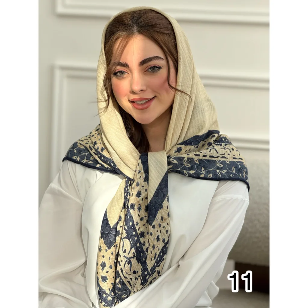 روسری نخی وسط ساده حاشیه برگ