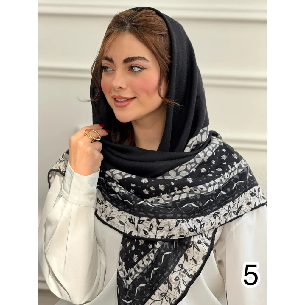 روسری نخی وسط ساده حاشیه برگ
