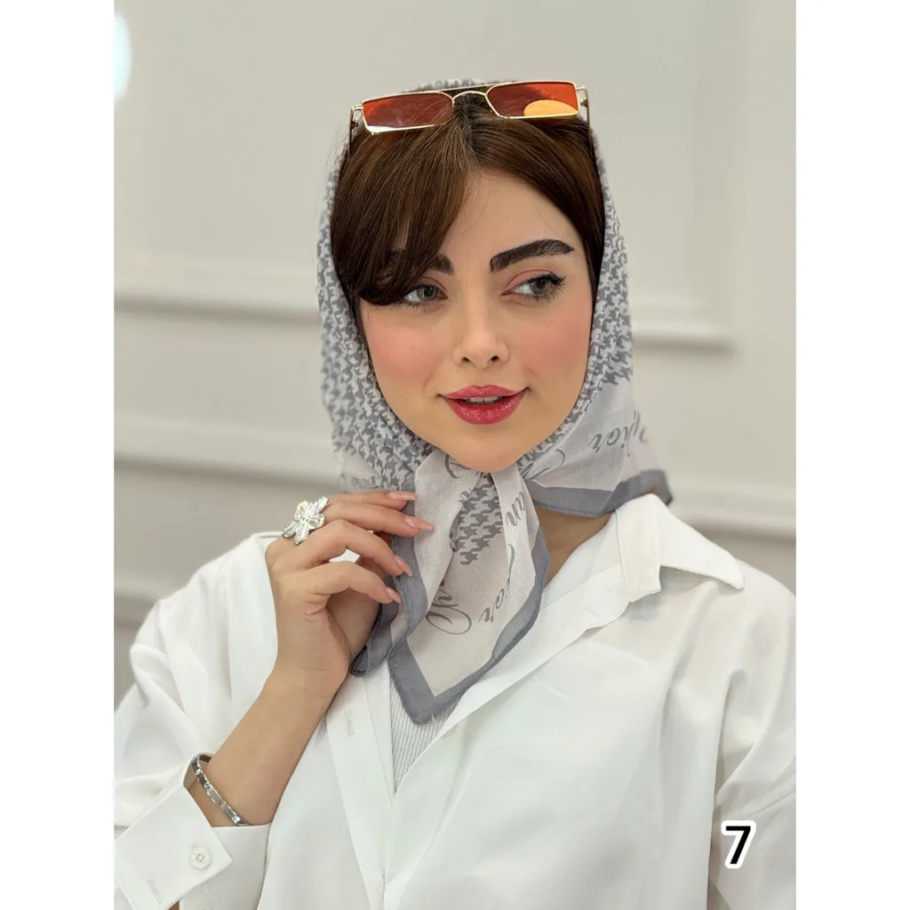 مینی اسکارف نخی طرح پیچازی