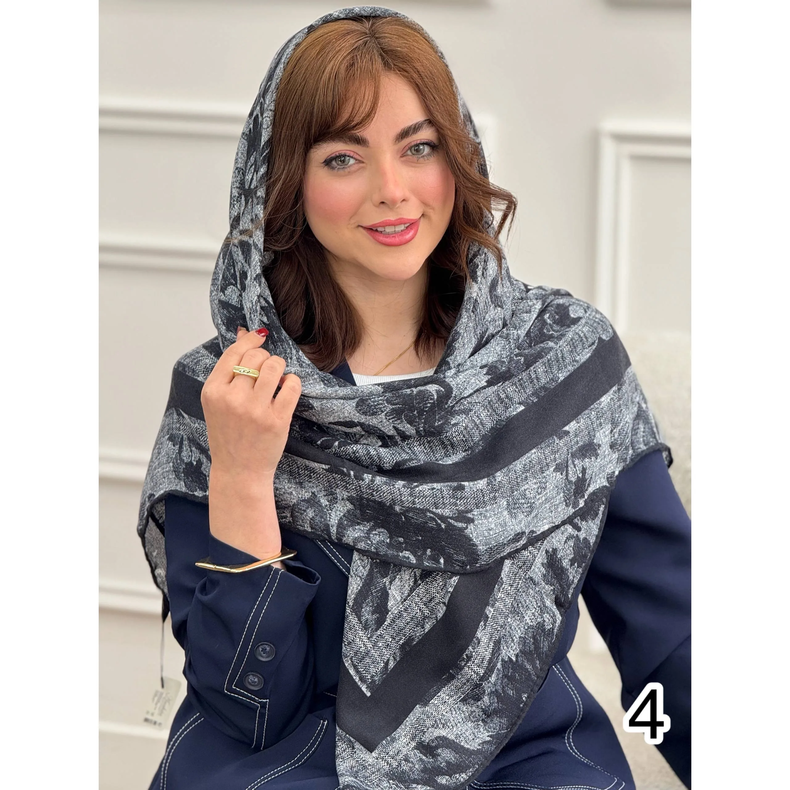 روسری نخی مشکی سفید