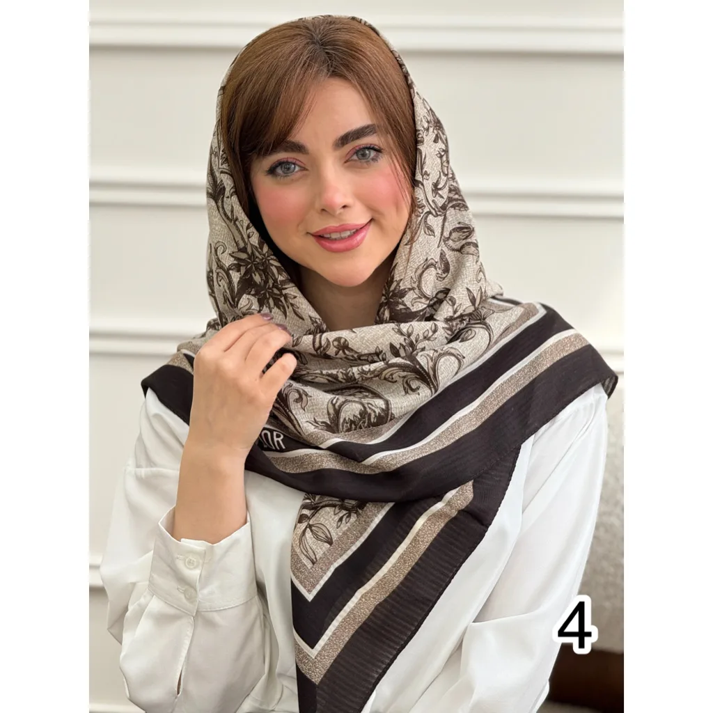 روسری نخی اسکالر طرح گل میخک