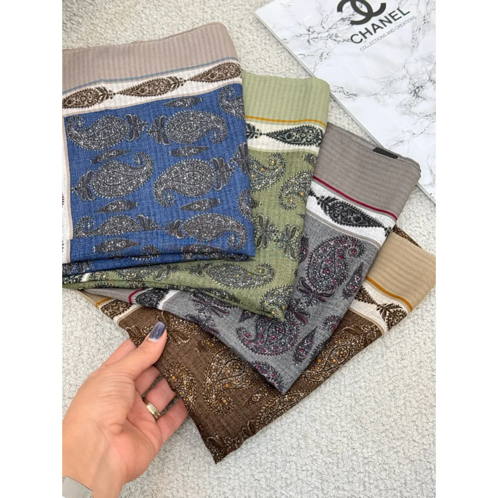 روسری نخ اسکالر طرح ترمه حاشیه دار