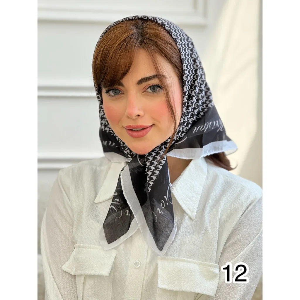 مینی اسکارف نخی طرح سفید و مشکی