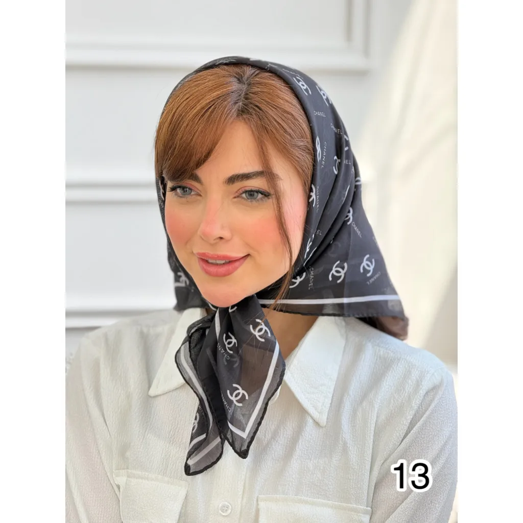 مینی اسکارف نخی طرح سفید و مشکی