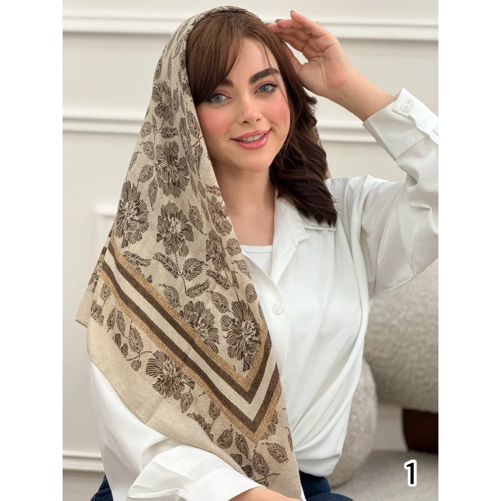 روسری نخی طرح برگ گل