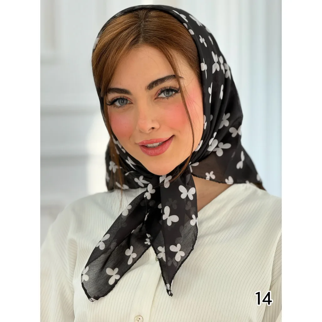 مینی اسکارف نخی طرح سفید و مشکی