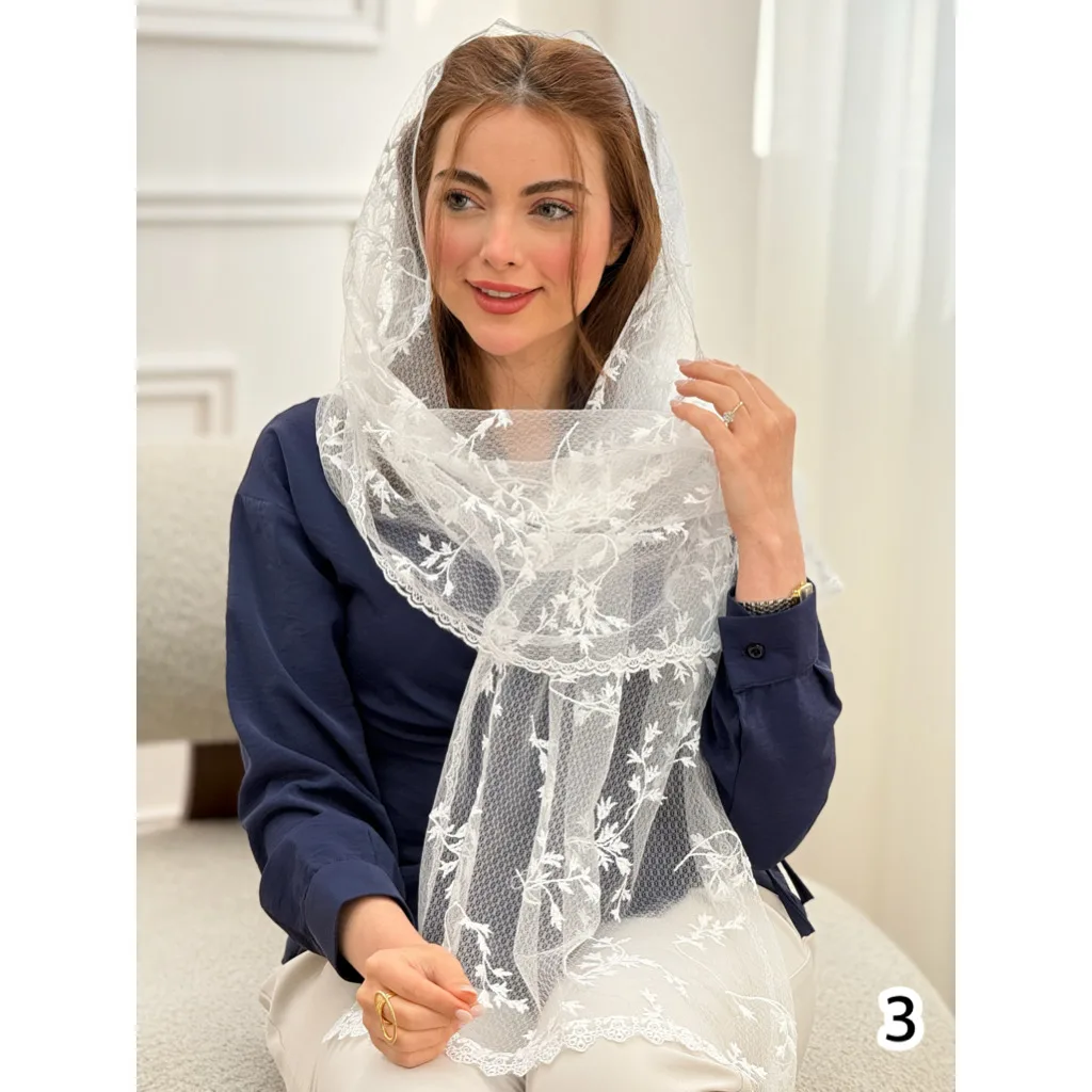 شال تور سفید گلدوزی